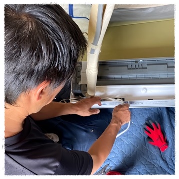エアコン工事の作業